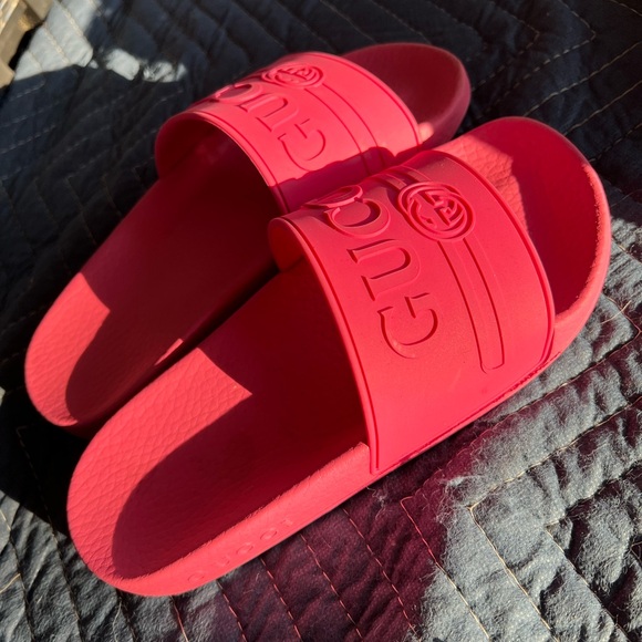 Gucci Red Slide Sandals - Picture 1 of 2